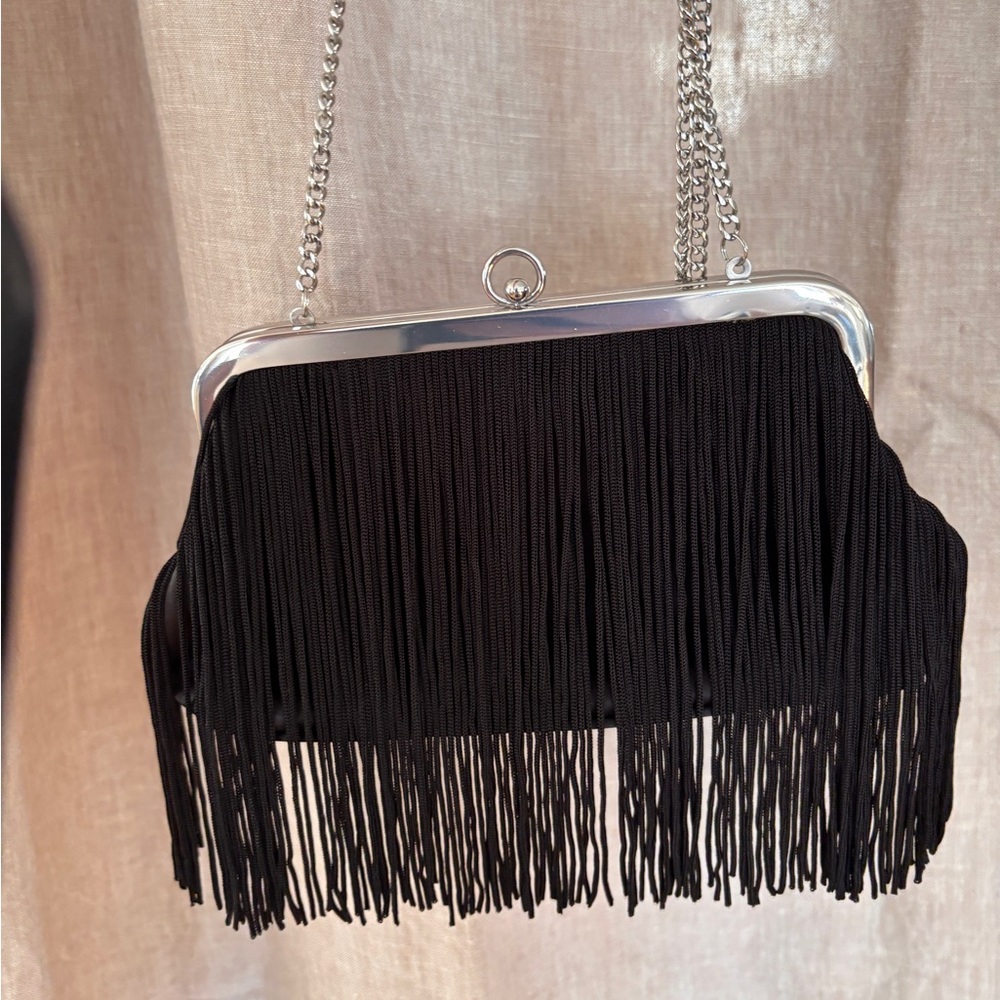 ❤️Elegant Black Fringe Clutch❤️